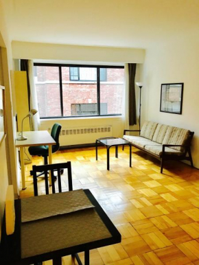 Stylish Montreal Apartment Comfortable Stay in the Golden Square Mile